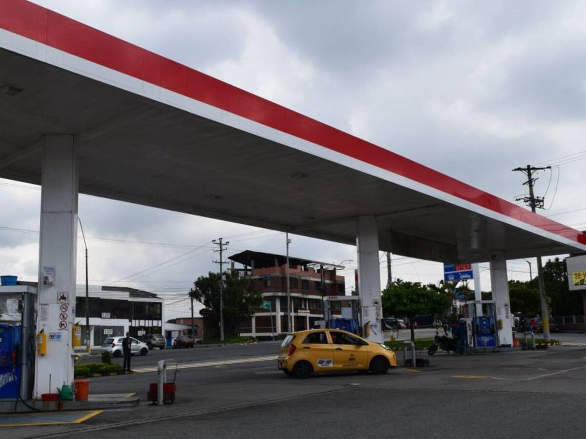Cuatro estaciones venderán hoy gasolina en Armenia