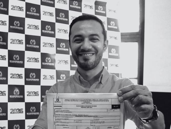 Miembro del equipo de Diógenes Quintero reveló decisión que le salvó de morir en el accidente aéreo. Crédito: Facebook Diógenes Quintero