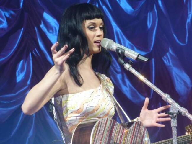 Katy Perry siente fascinación por el trabajo de Rihanna