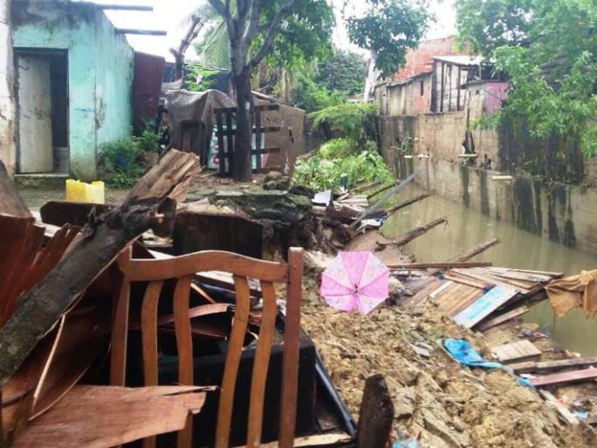 Colapsa muro de contención en barrio Ceballos de Cartagena