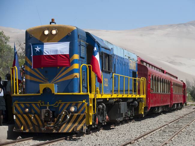 Vía de tren que conecta Chile con Bolivia.
(Foto: CLAUDIO SANTANA/AFP via Getty Images)