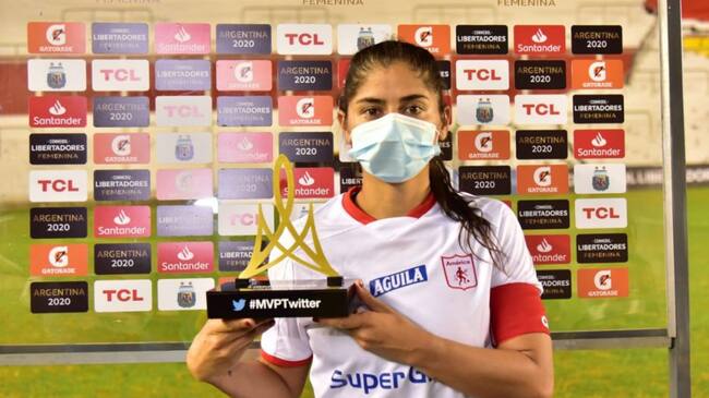 Catalina Usme, escogida como la mejor jugadora de la cancha ante El Nacional