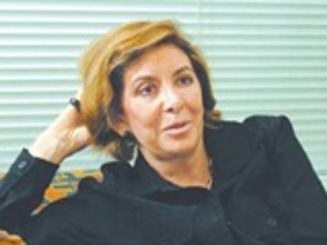 Interventora de "pirámides" quiere comenzar a pagar a afectados "para resarcir en algo el daño"