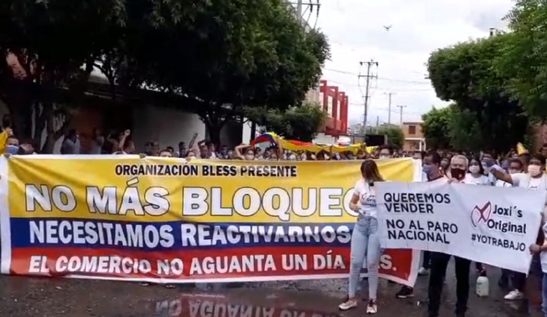 Corpomoda protesta por bloqueos viales
