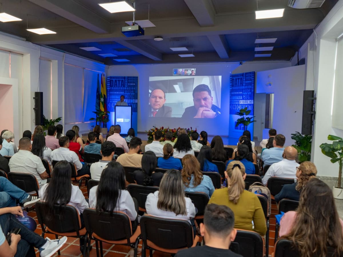 Más de 6.900 personas se capacitaron gratis en programación e Inteligencia Artificial