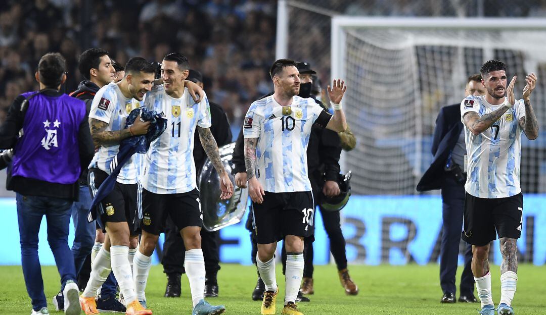 Argentina golea a Venezuela y amplia su invicto a 30 partidos