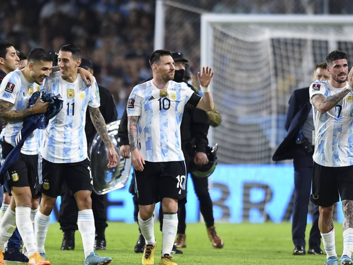 Argentina golea a Venezuela y amplía su invicto a 30 partidos