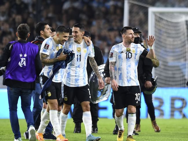 Argentina golea a Venezuela y amplia su invicto a 30 partidos
