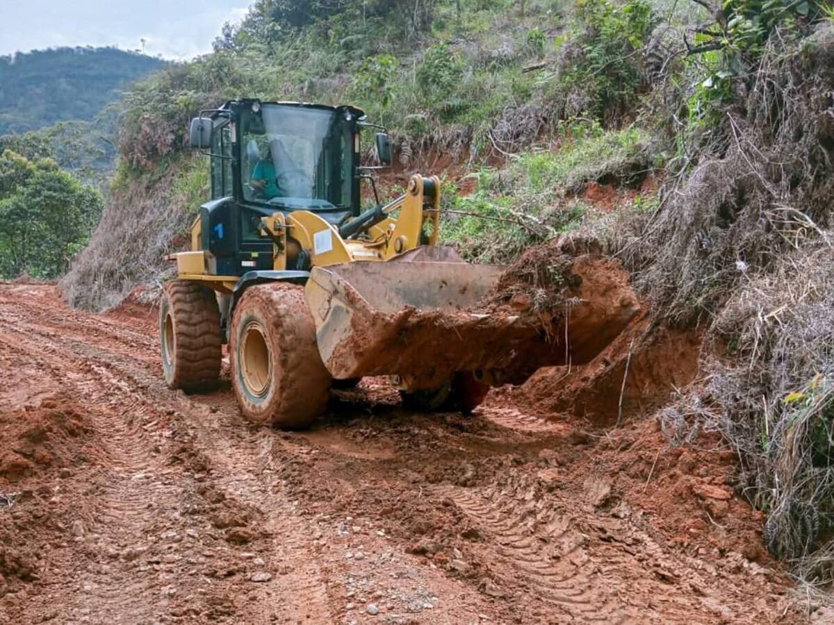 Denuncian robo de maquinaria destinada a obras viales en zona rural de San Vicente del Caguán