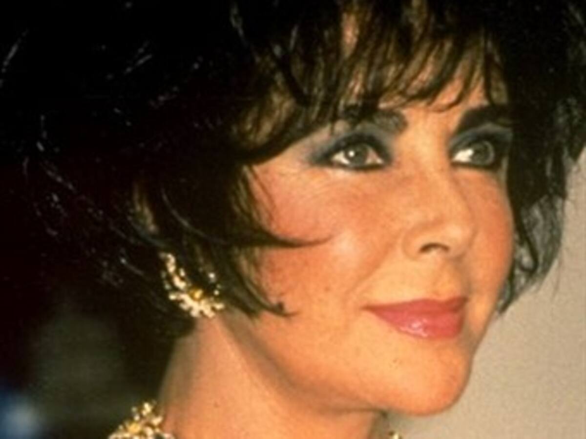 Se apagaron los ojos violeta que enloquecieron al mundo