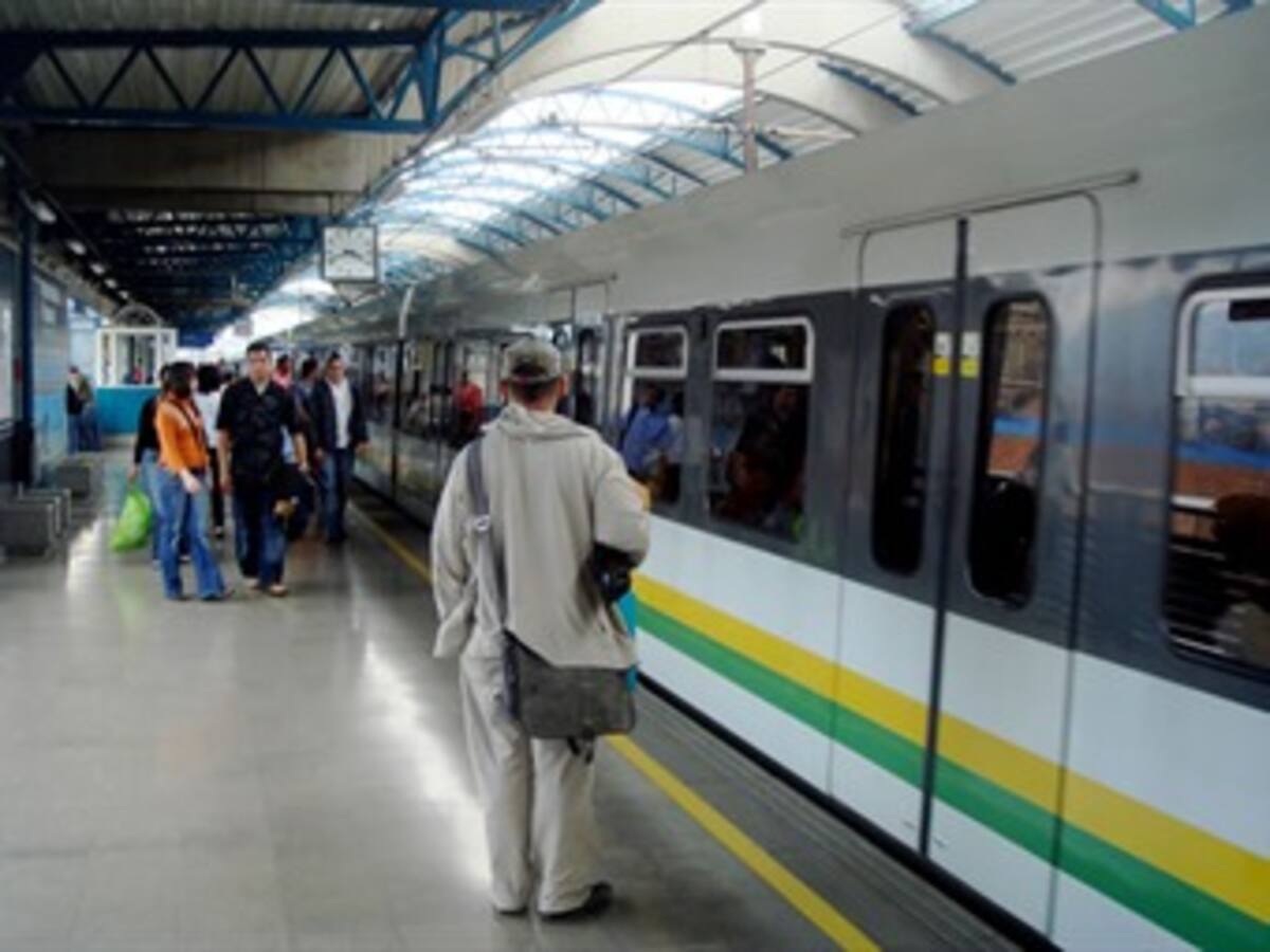 El metro de Medellín exporta servicios al metro de Panamá