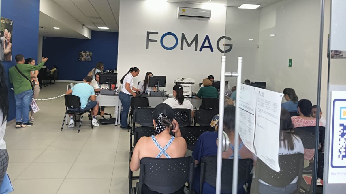 ¿Qué compromisos asumió FOMAG y farmacias con la entrega de medicamentos a maestros en Quindío?