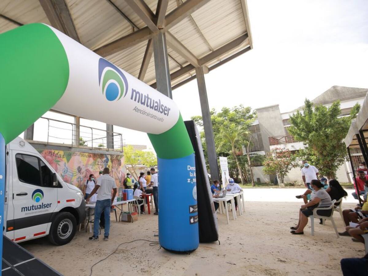 Más de 6.000 vacunados contra COVID-19 en unidades móviles de Mutualser