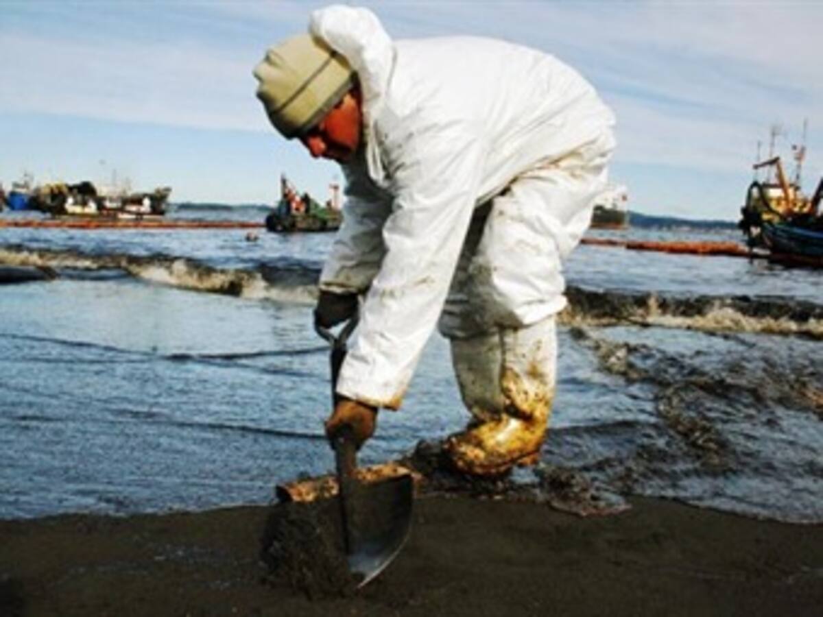 Químicos usados en el Golfo no son más tóxicos que el petróleo