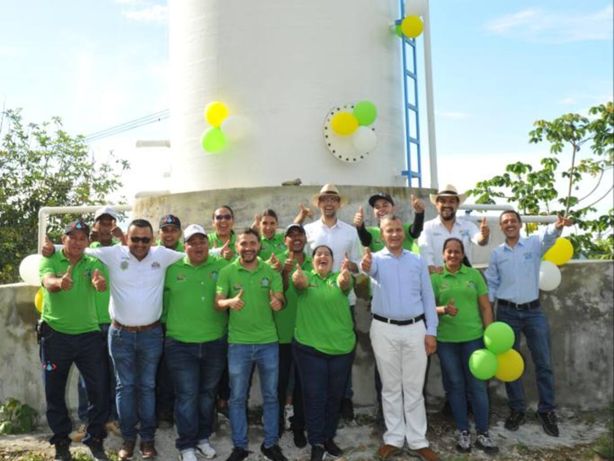 Más de 300 personas por fin tendrán agua potable permanentemente en sus viviendas
