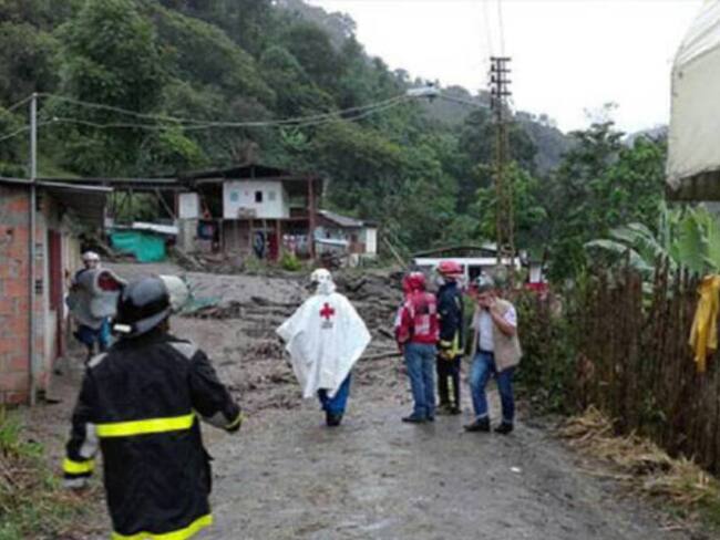 Evacúan 800 familias por creciente de río en Corinto, Cauca