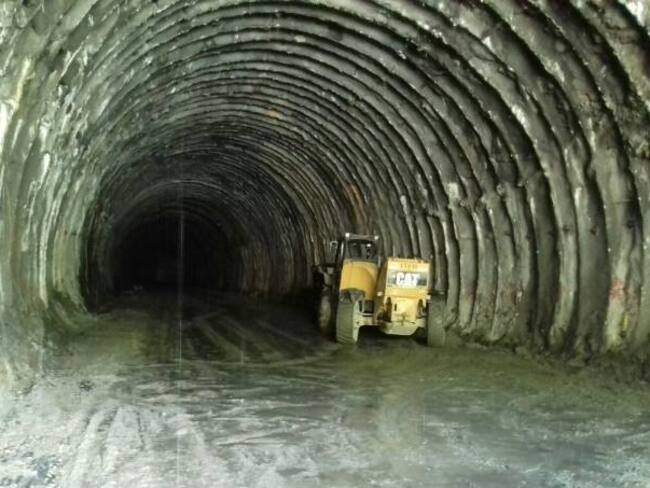 Todos los frentes de obra del Túnel de la Línea avanzan, pero no estará terminado totalmente en julio del 2018: Invias