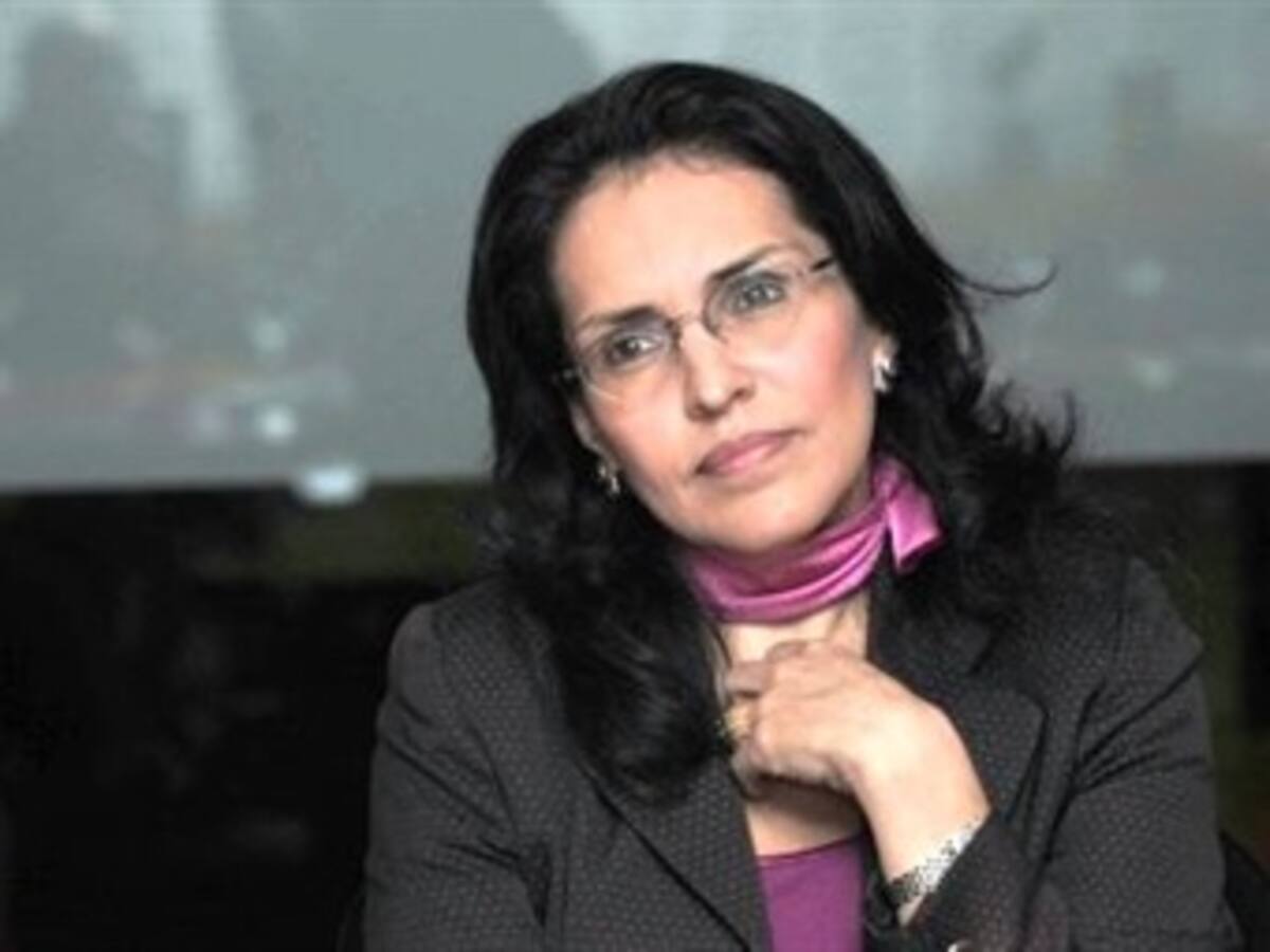 Santos no descarta incluir a Viviane Morales en la nueva terna