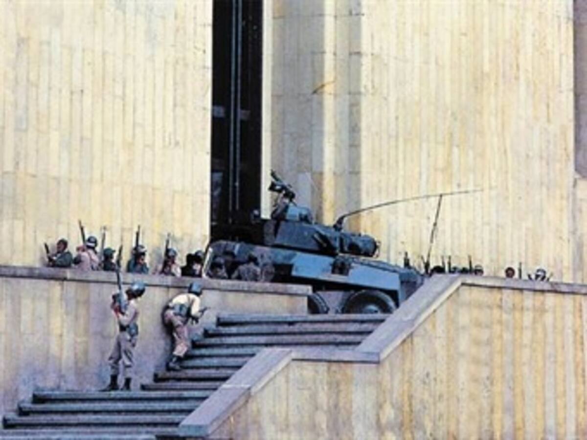 Más de 40 años de cárcel podría pagar coronel por desaparecidos del Palacio de Justicia