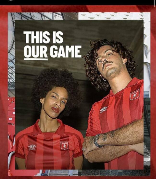 Primera indumentaria del América de Cali para el 2022.