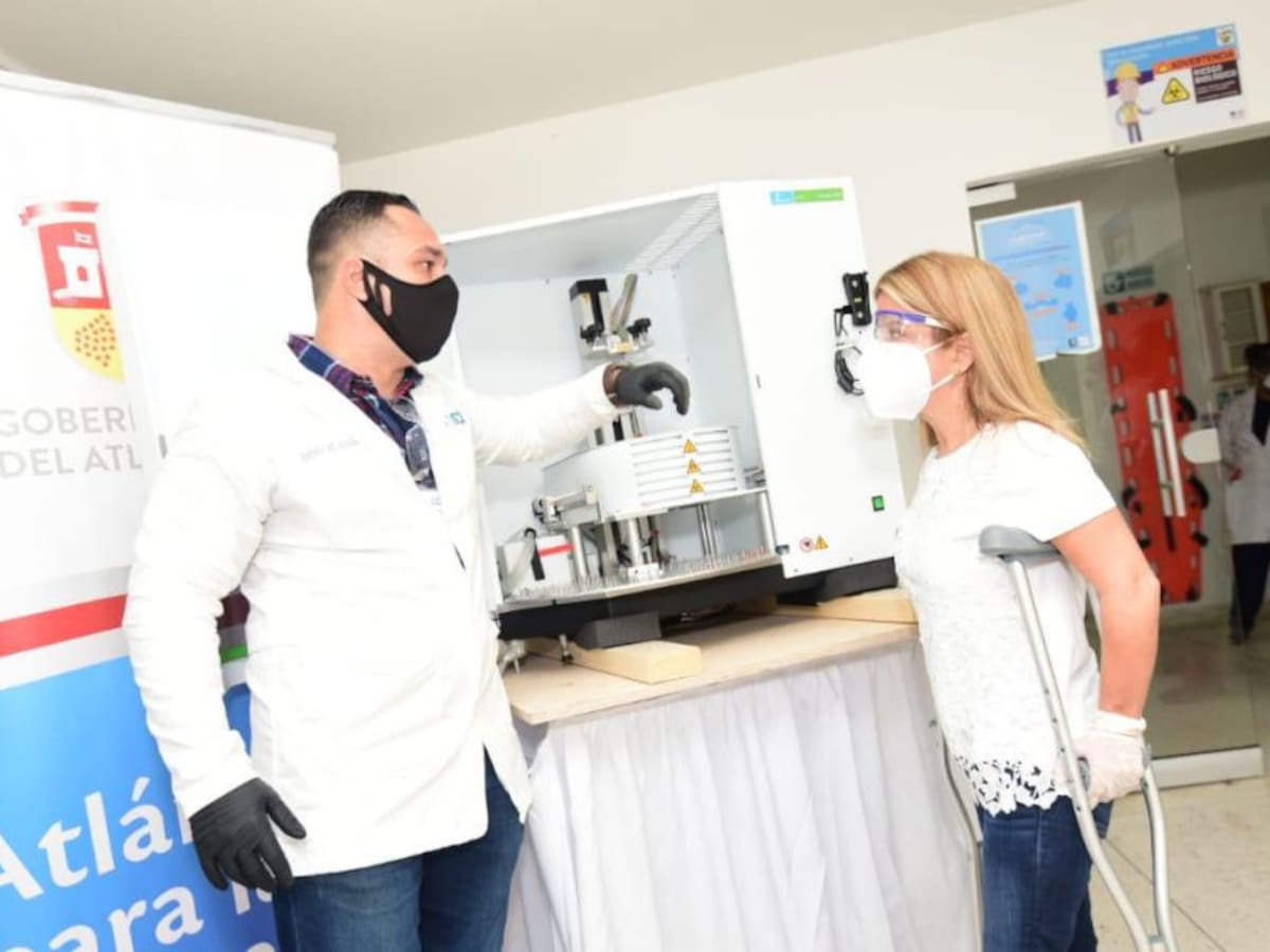 Llegó robot que procesará 2 mil pruebas diarias para el Atlántico