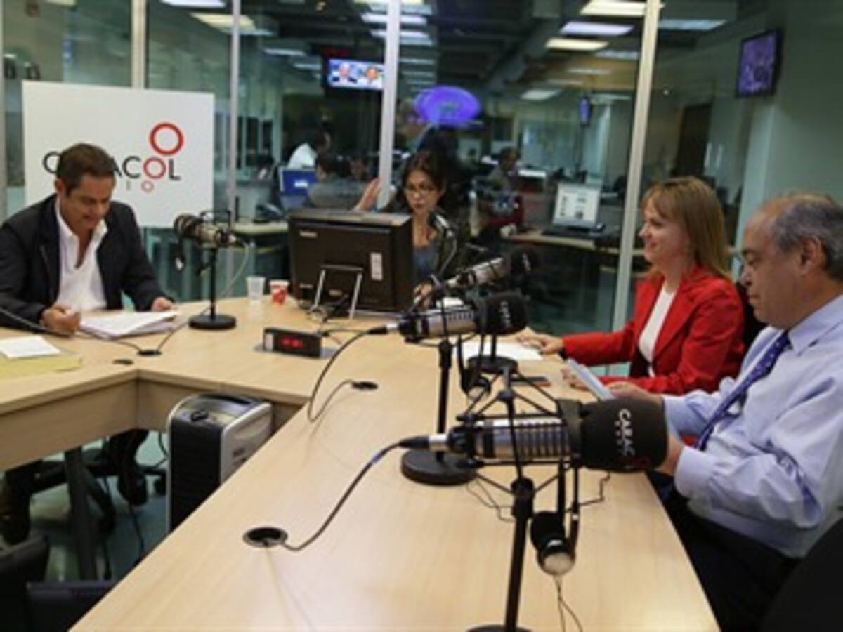 Paz y chuzadas enfrentaron a vicepresidenciales en debate de Hora 20