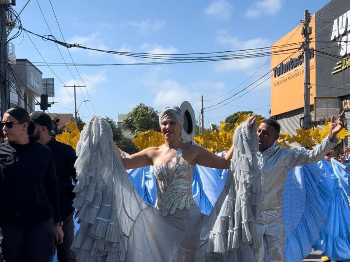Verónica Alcocer sufrió imprevisto en desfile del Carnaval