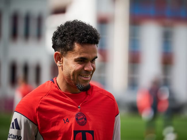 MUNICH, GERMANY - APRIL 03: Luis Diaz of FC Bayern Muenchen during a training session at Saebener Straße on April 03, 2026 in Munich, Germany. (Photo by S. Mellar/FC Bayern via Getty Images)