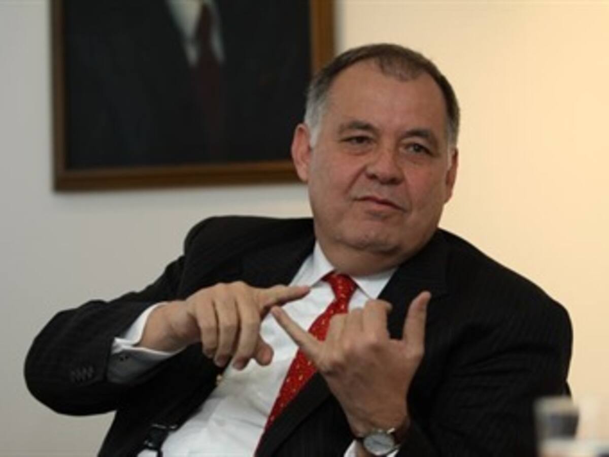 No me pongo la camisa de la selección porque me queda chiquita: procurador