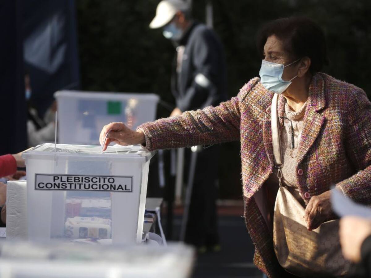 Un error tecnológico causa confusión en la jornada del plebiscito en Chile