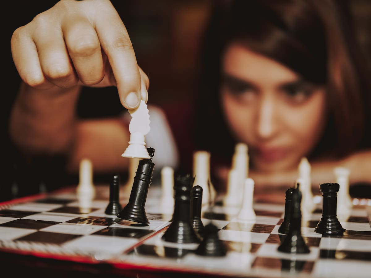 Cibele Florêncio Da Silva, la ajedrecista brasileña a quien comparan con Beth Harmon de la serie ‘Gámbito de dama’