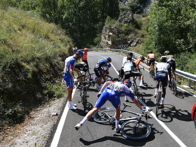 Ciclista perdió parte de un dedo en primera etapa de la Vuelta a Burgos