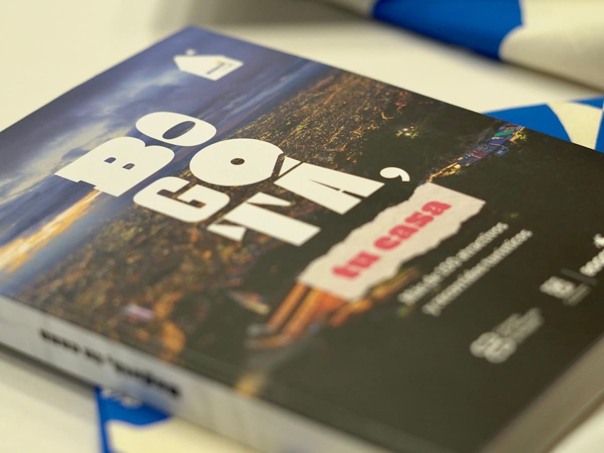 Distrito presentó durante la FILBO el libro “Bogotá: Tu Casa”, sobre turismo en la capital