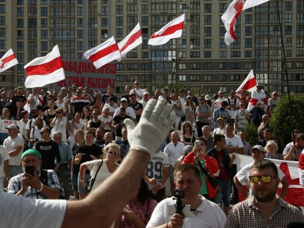 Continúa la tensión en Bielorrusia por detenciones y protestas