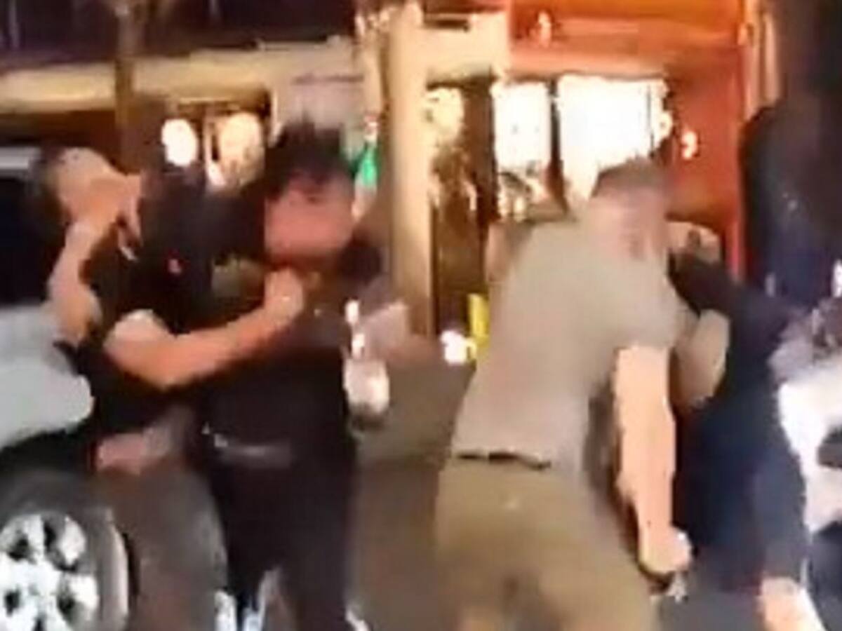 Andrés Escobar protagoniza nuevo escándalo con pelea en vía de Cali