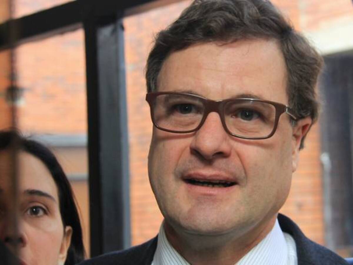 Fiscalía acusó formalmente a Luis Fernando Andrade