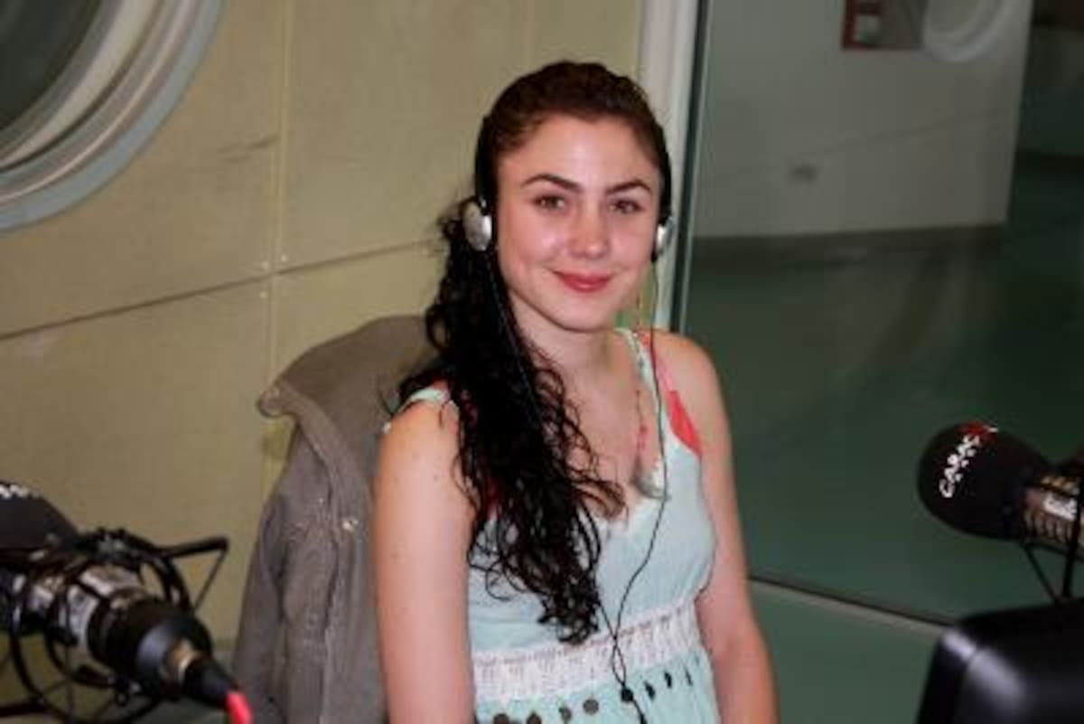 Carolina López (actríz), invitada a La Ventana. Abril 25.