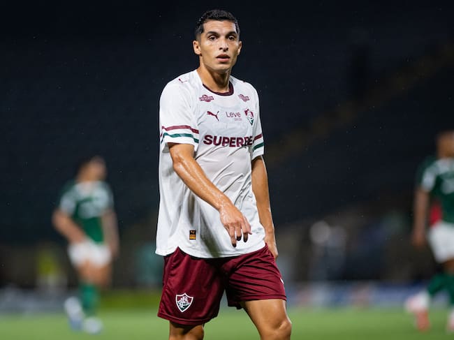BARUERI, BRAZIL - FEBRUARY 25: Kevin Serna of Fluminense looks on during a Brasileirao 2026 match between Palmeiras and Fluminense at Arena Barueri on February 25, 2026 in Barueri, Brazil. (Photo by Riquelve Nata/Sports Press Photo/Getty Images)