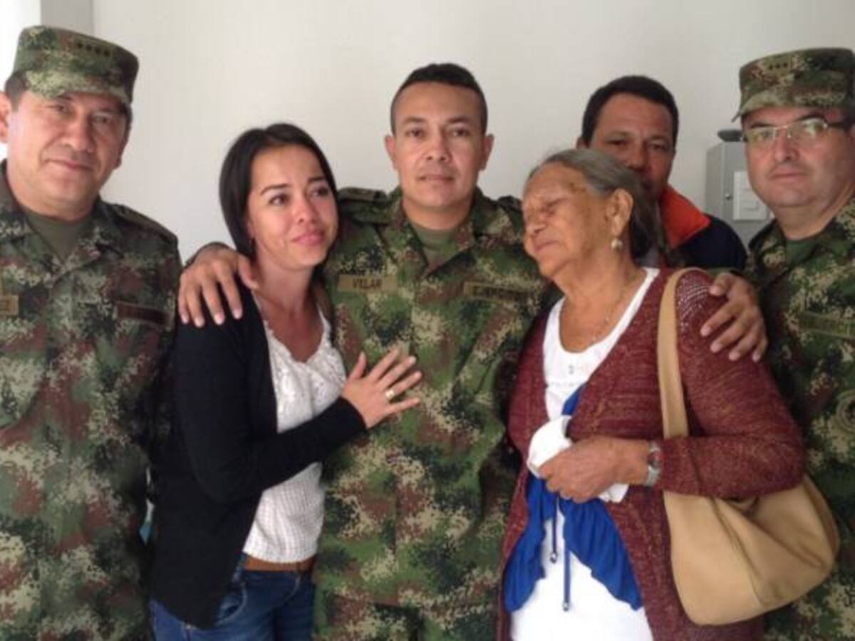 El emotivo encuentro del cabo Jair de Jesús Villar con su familia