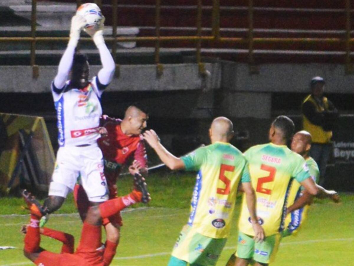 Huila marcó en el último minuto e igualó 1-1 con Patriotas en Tunja