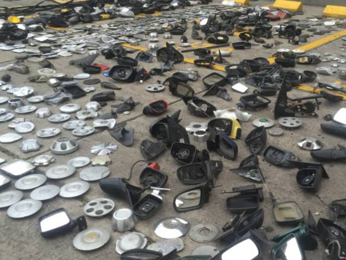 Allanan predios donde se vendían autopartes robadas en el centro de Bogotá