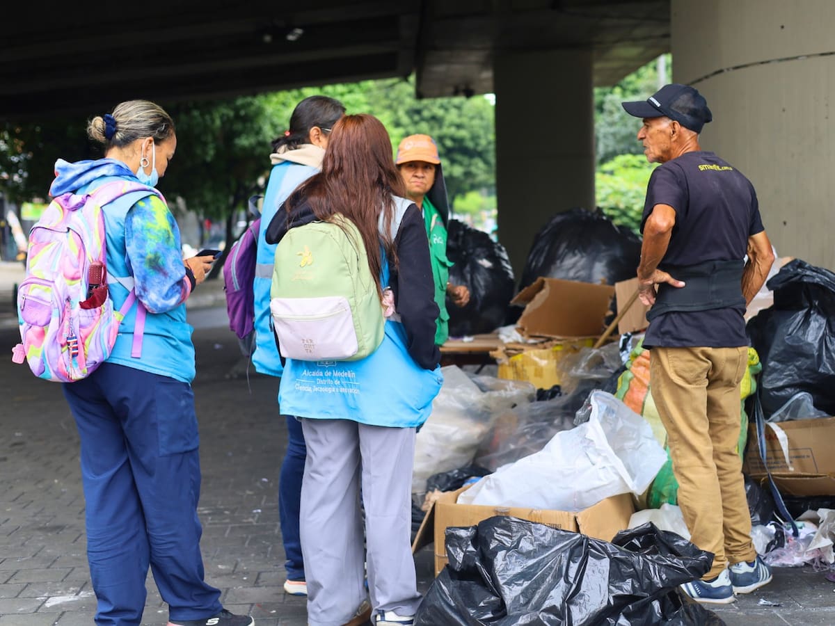 92 puntos críticos con asentamientos de habitantes de calle son recuperados en Medellín