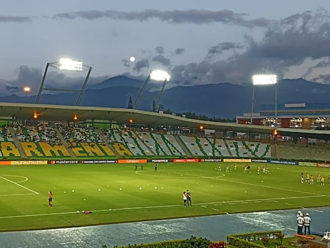Hermoso atardecer desde el estadio Centenario de Armenia en la Copa América Femenina de fútbol
