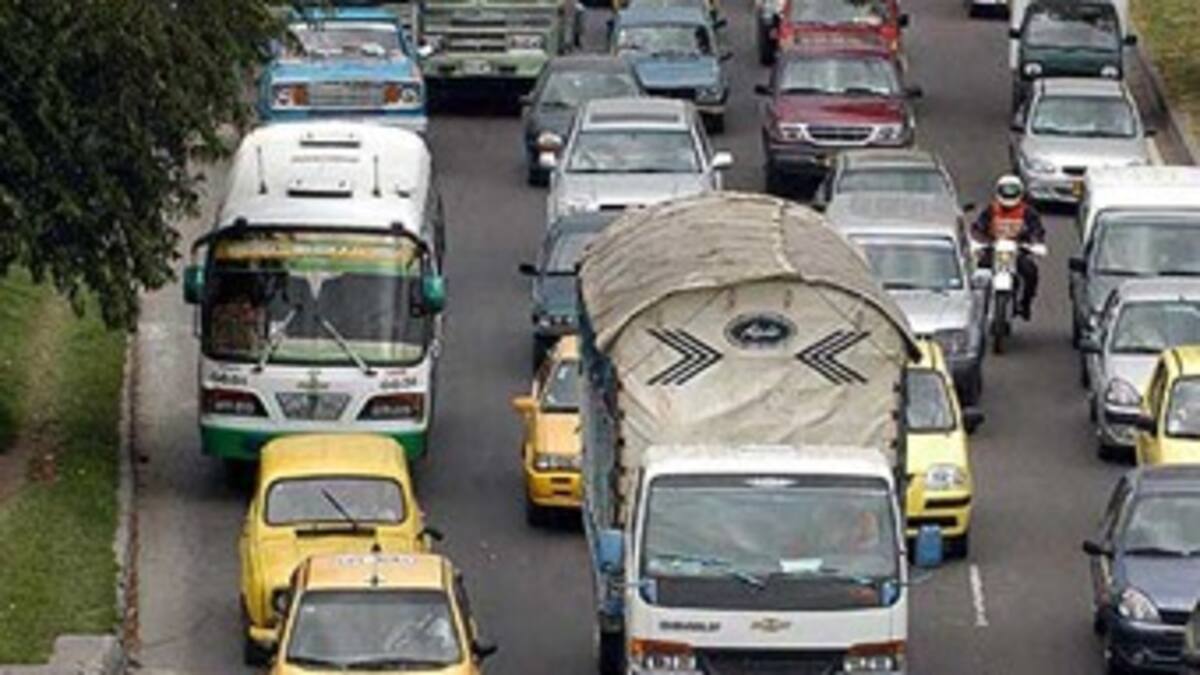 Sólo hasta febrero se tomarán decisiones sobre el 'pico y placa': Alcalde Samuel Moreno