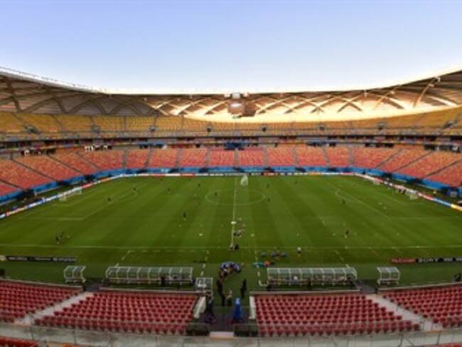 Continúan las críticas al estado de la cancha del Arena Amazonia, de Manaos
