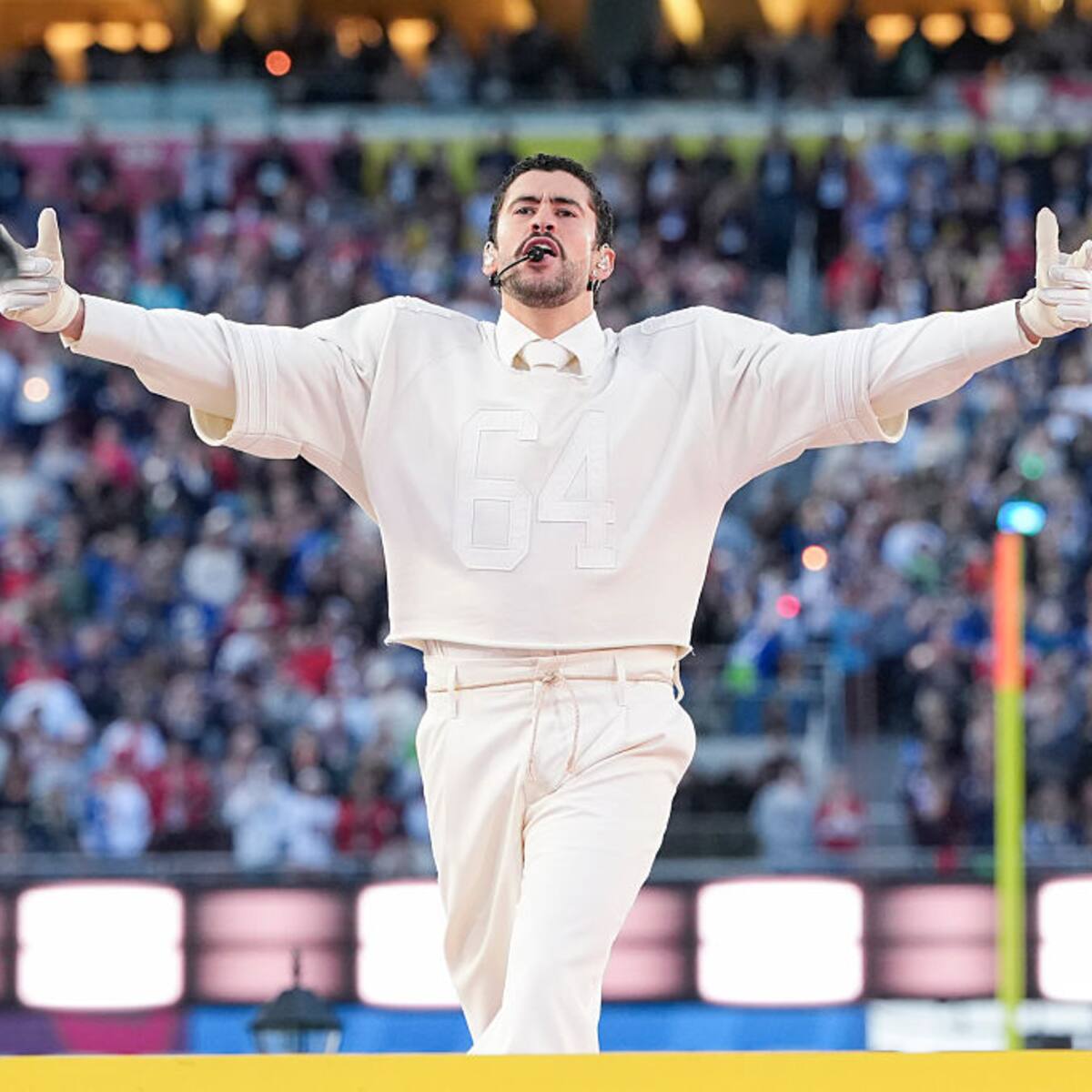 Presentación de Bad Bunny en el Super Bowl hace que aumenten las lecciones en español en Duolingo