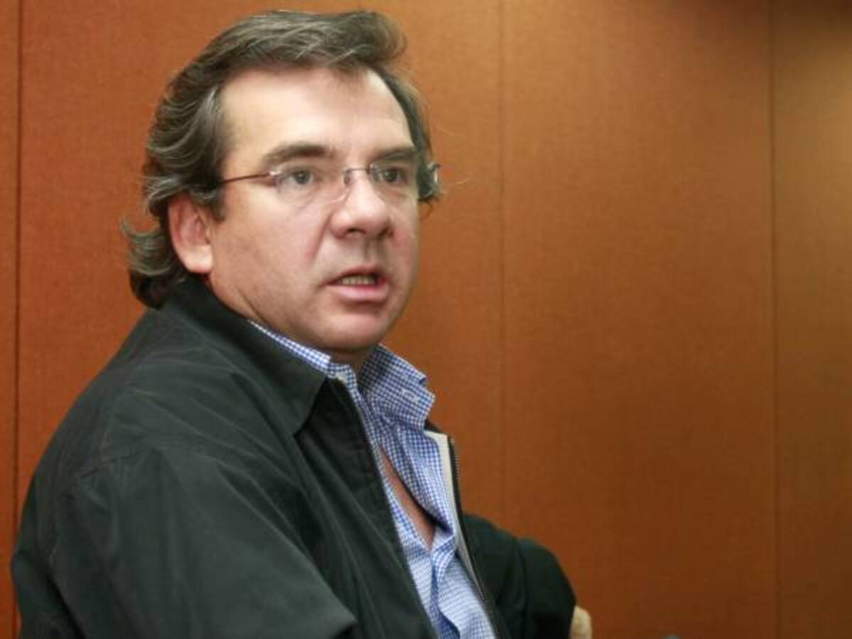 Varón Cotrino afirma que solo aceptará el 'fast track' si la Corte lo avala