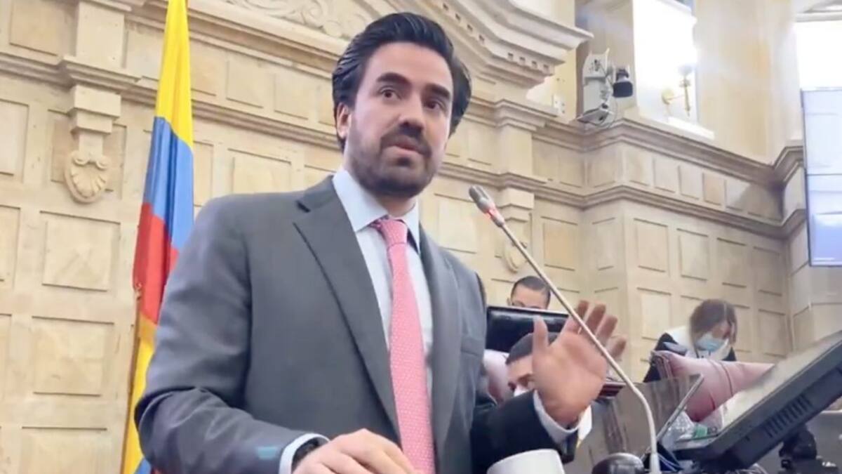 Proyecto para reducir receso legislativo continúa trámite en segunda vuelta