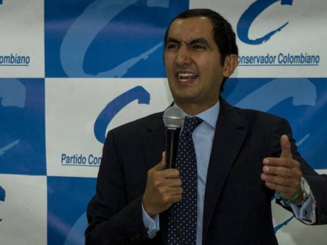 Conservadores critican que se quiera inculpar al expresidente Betancur
