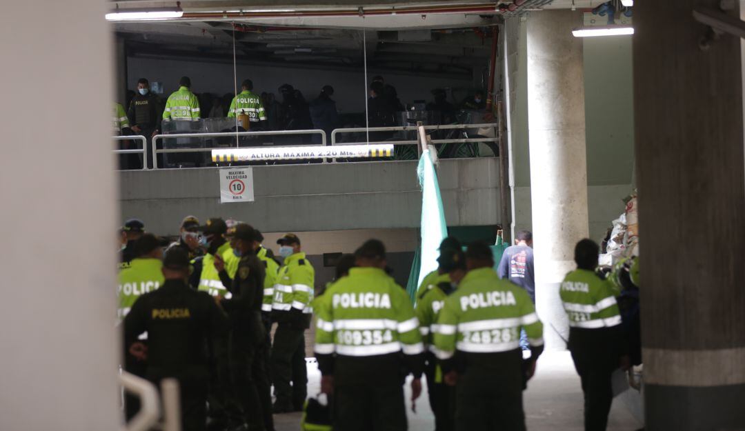 Motin en estación de Policía
